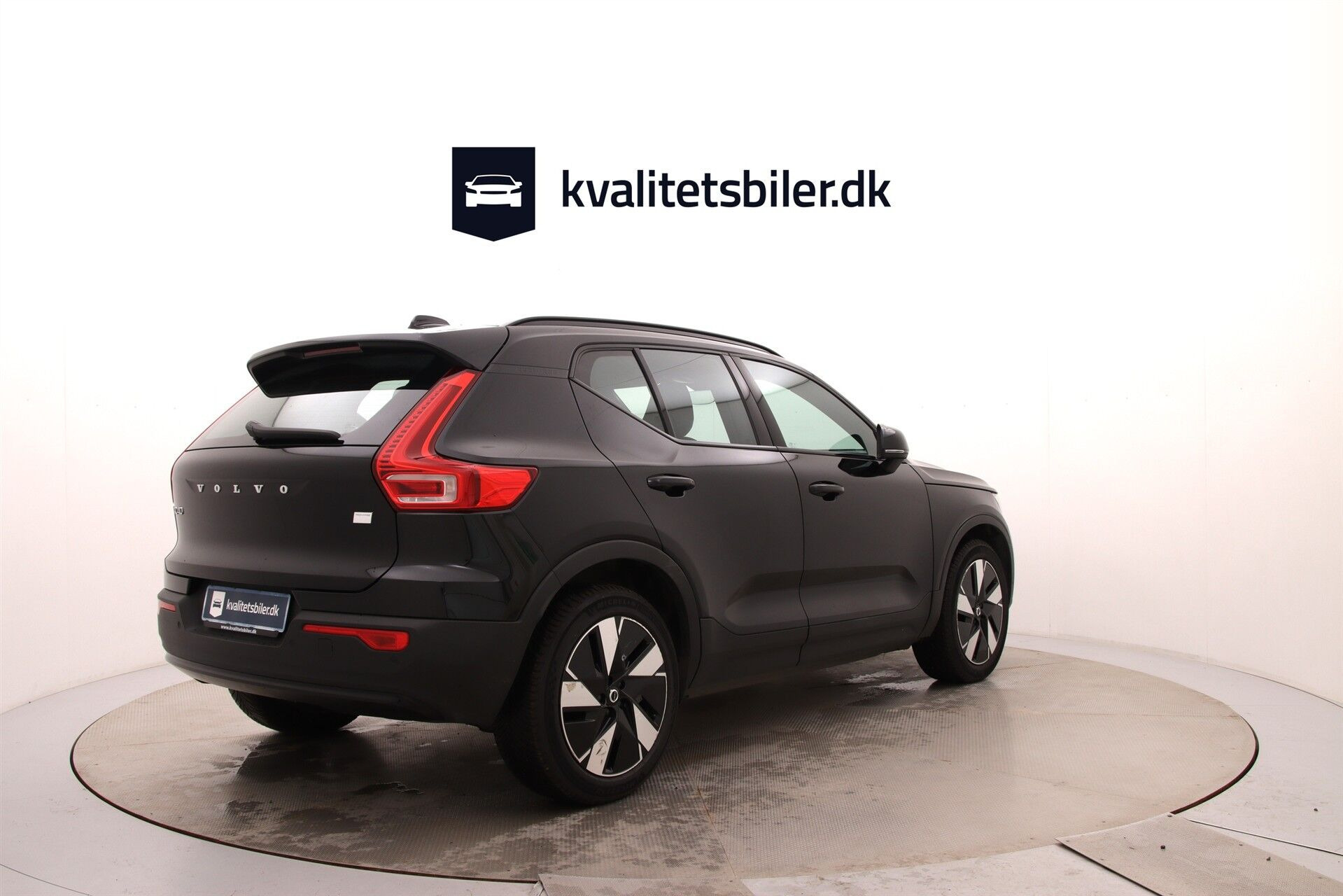 Sort Volvo XC40 fra 2023