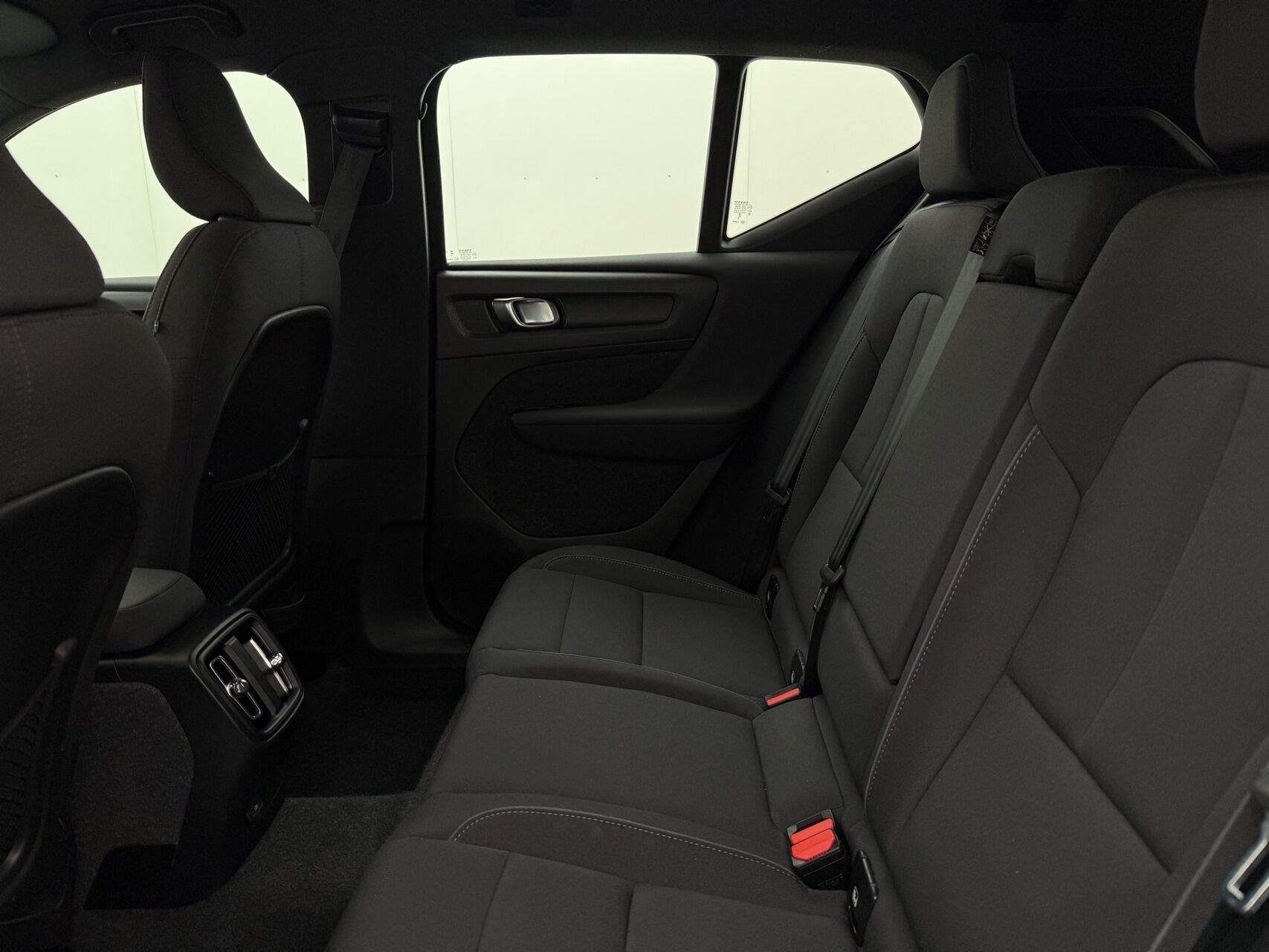 Sort Volvo XC40 fra 2023