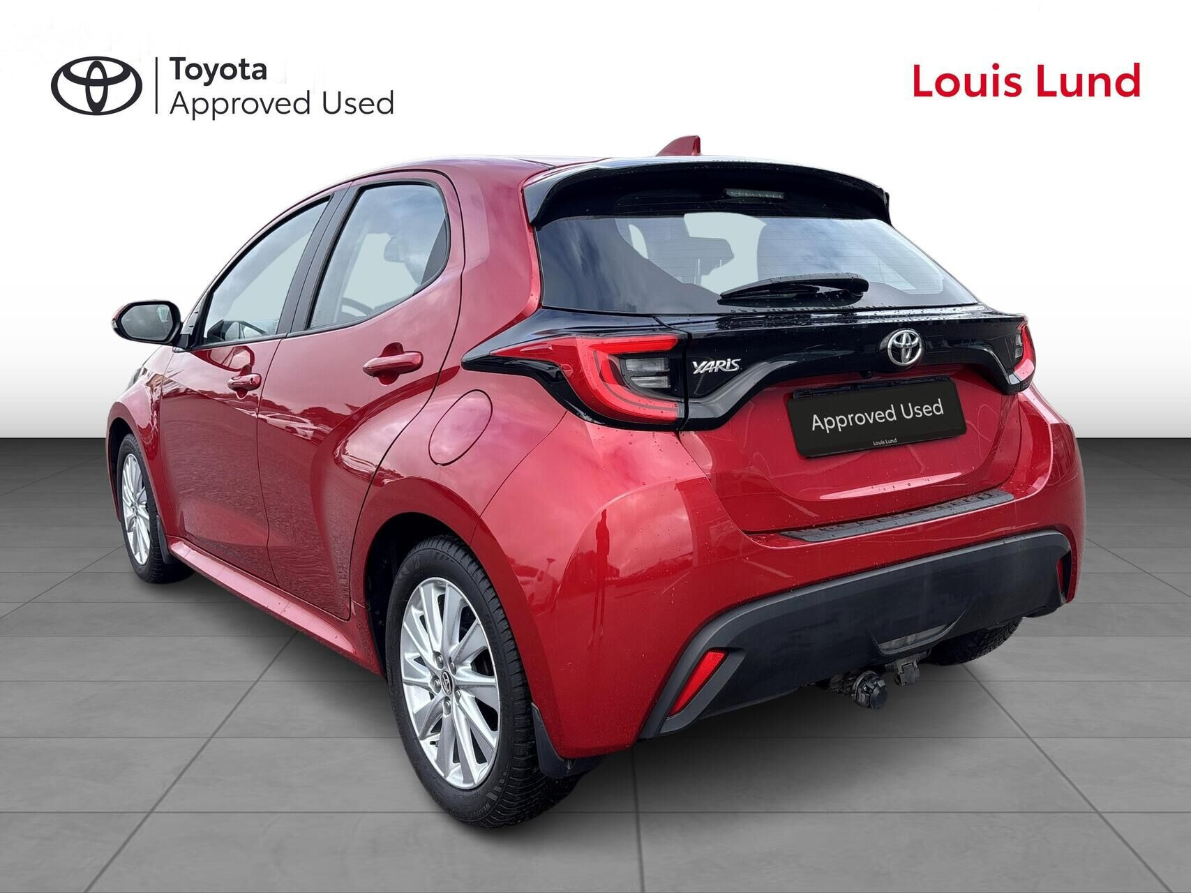 Rød Toyota Yaris fra 2021