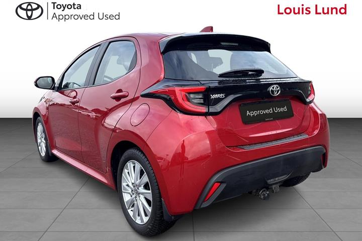 Rød Toyota Yaris fra 2021