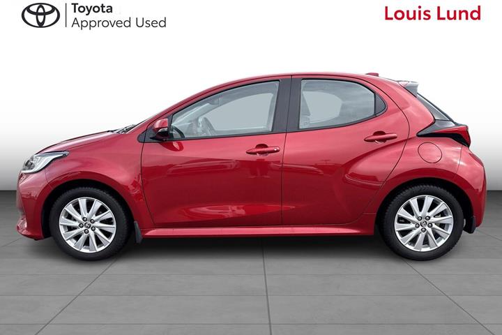 Rød Toyota Yaris fra 2021