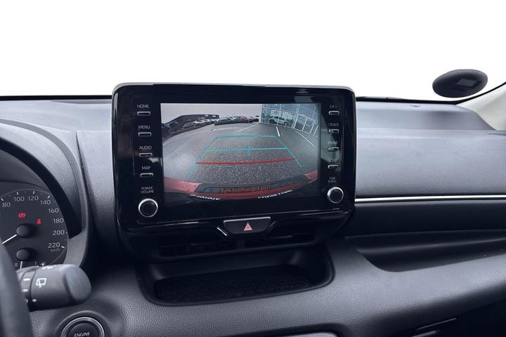 Rød Toyota Yaris fra 2021