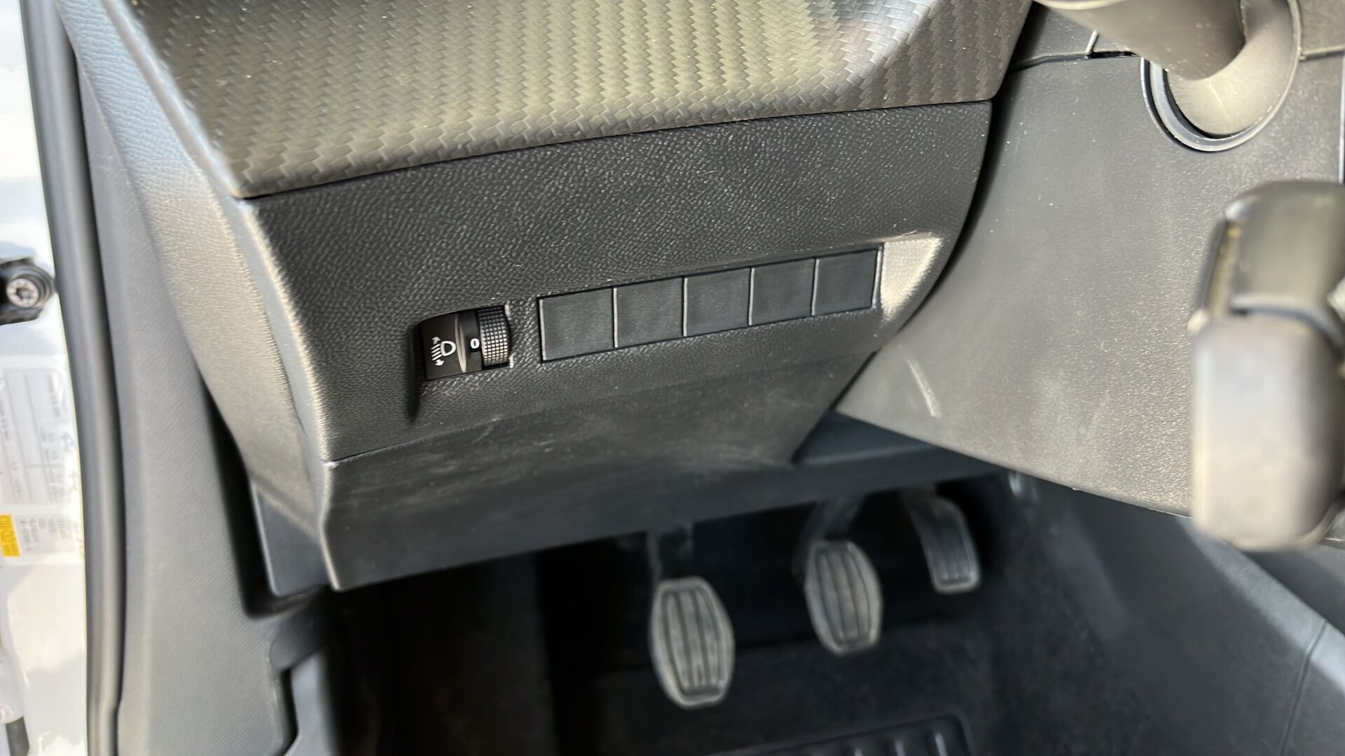 Hvid Peugeot 2008 fra 2024