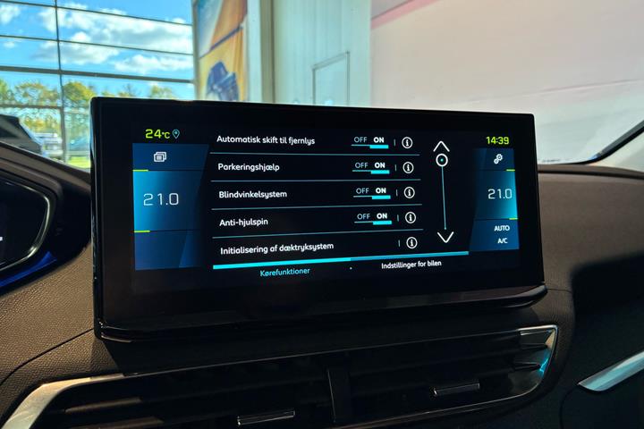 Sølv Peugeot 3008 fra 2021