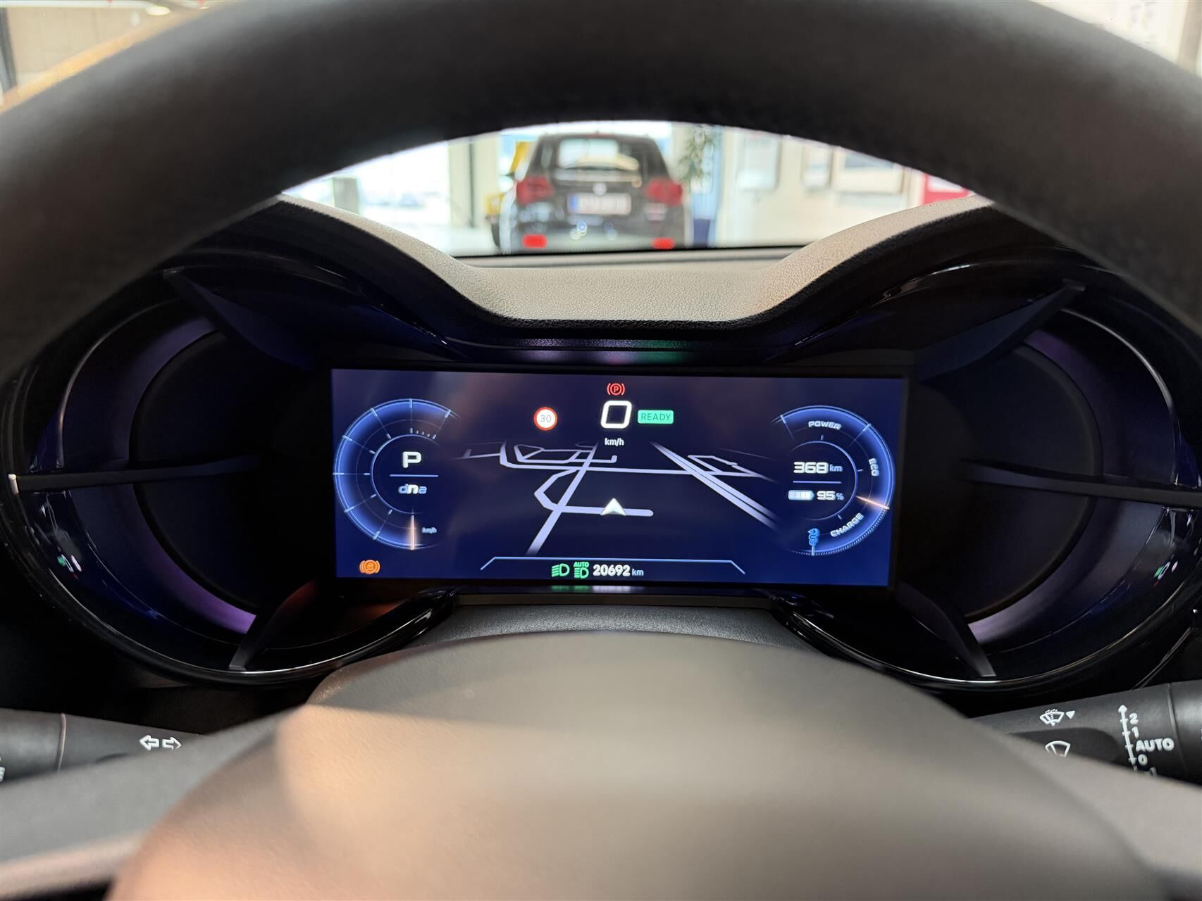 Rød Alfa Romeo Junior fra 2025