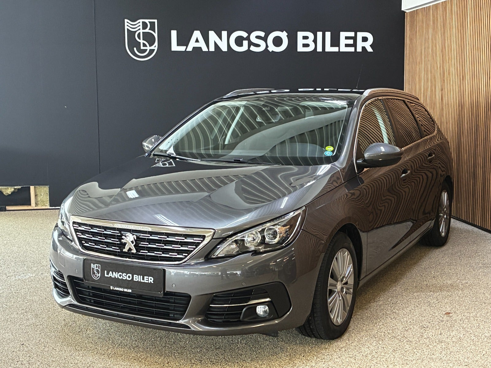 Peugeot 308 1,6 BlueHDi 120 Allure Sky SW