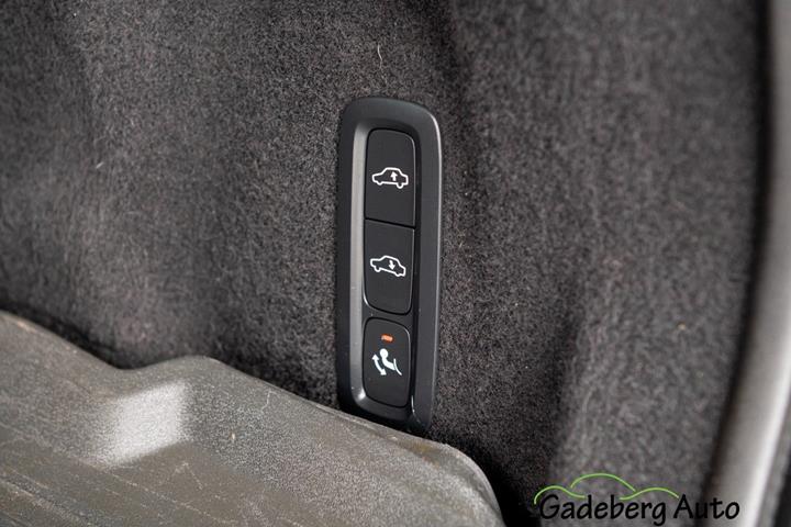 Grå Volvo XC60 fra 2018
