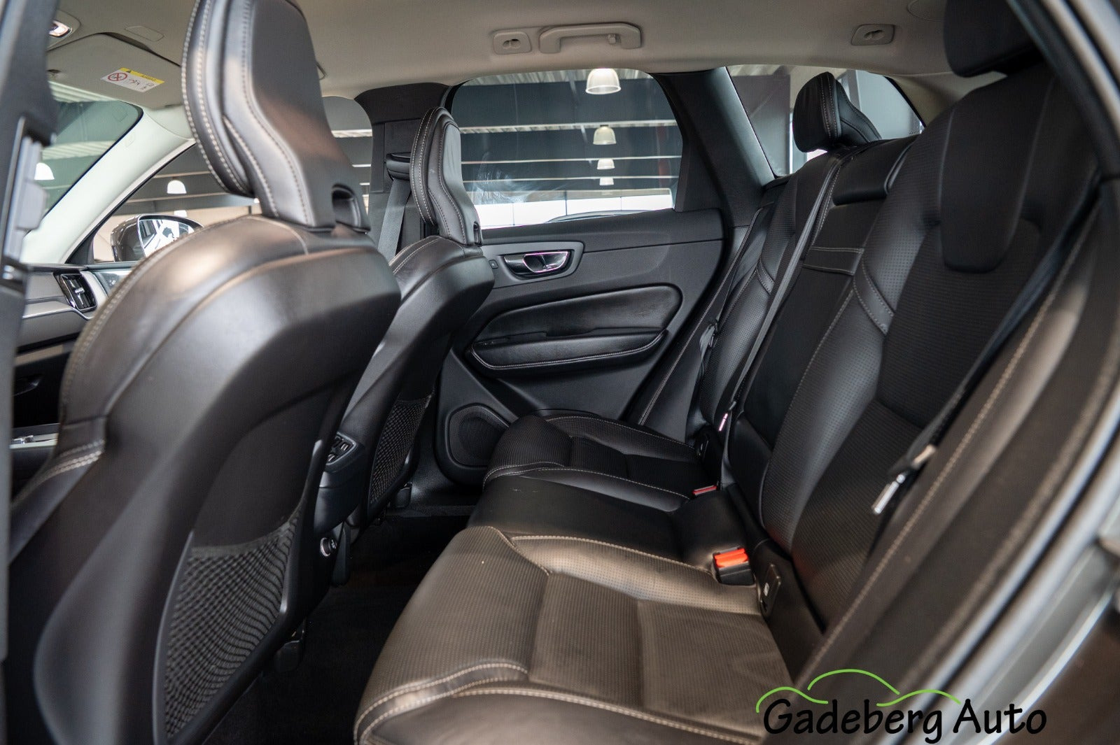 Grå Volvo XC60 fra 2018