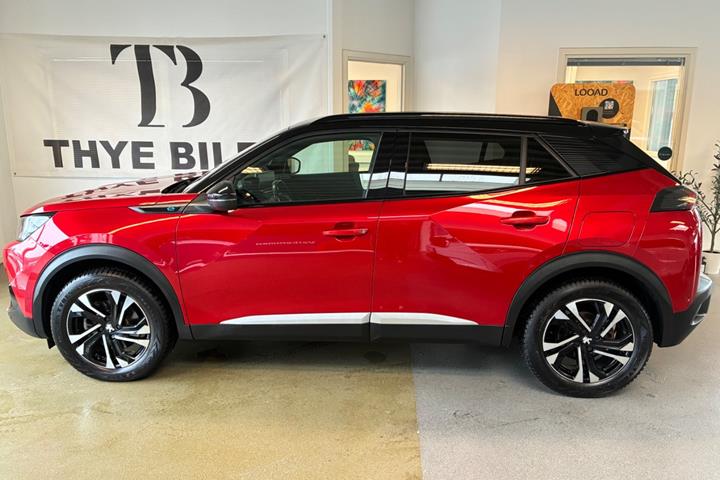 Grå Peugeot e-2008 fra 2021
