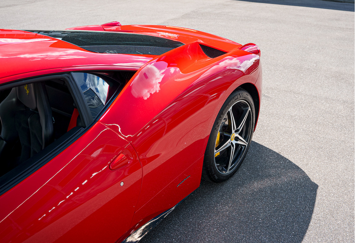 Rød Ferrari 458 fra 2011