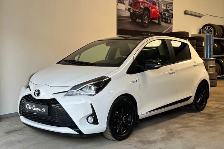 Sort Toyota Yaris fra 2019