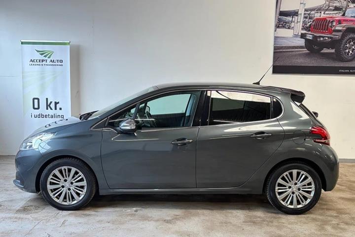 undefined Peugeot 208 fra 2017