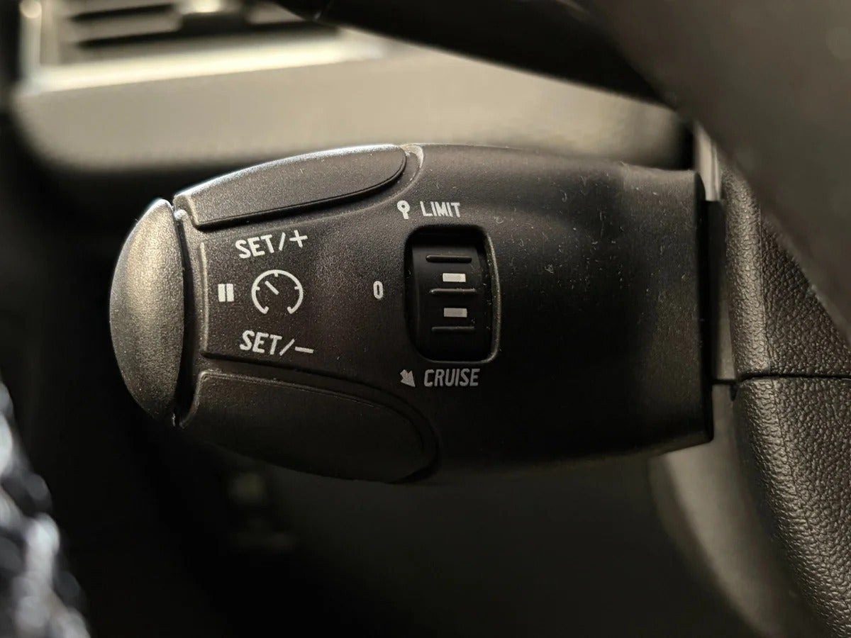undefined Peugeot 208 fra 2017