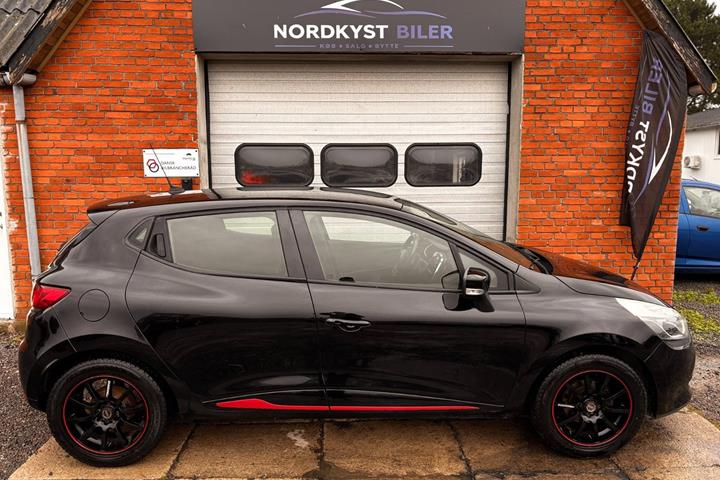 Sort Renault Clio IV fra 2013