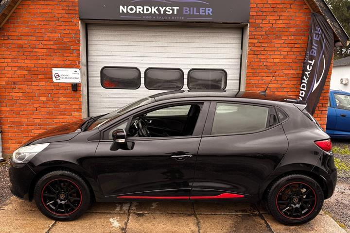 Sort Renault Clio IV fra 2013