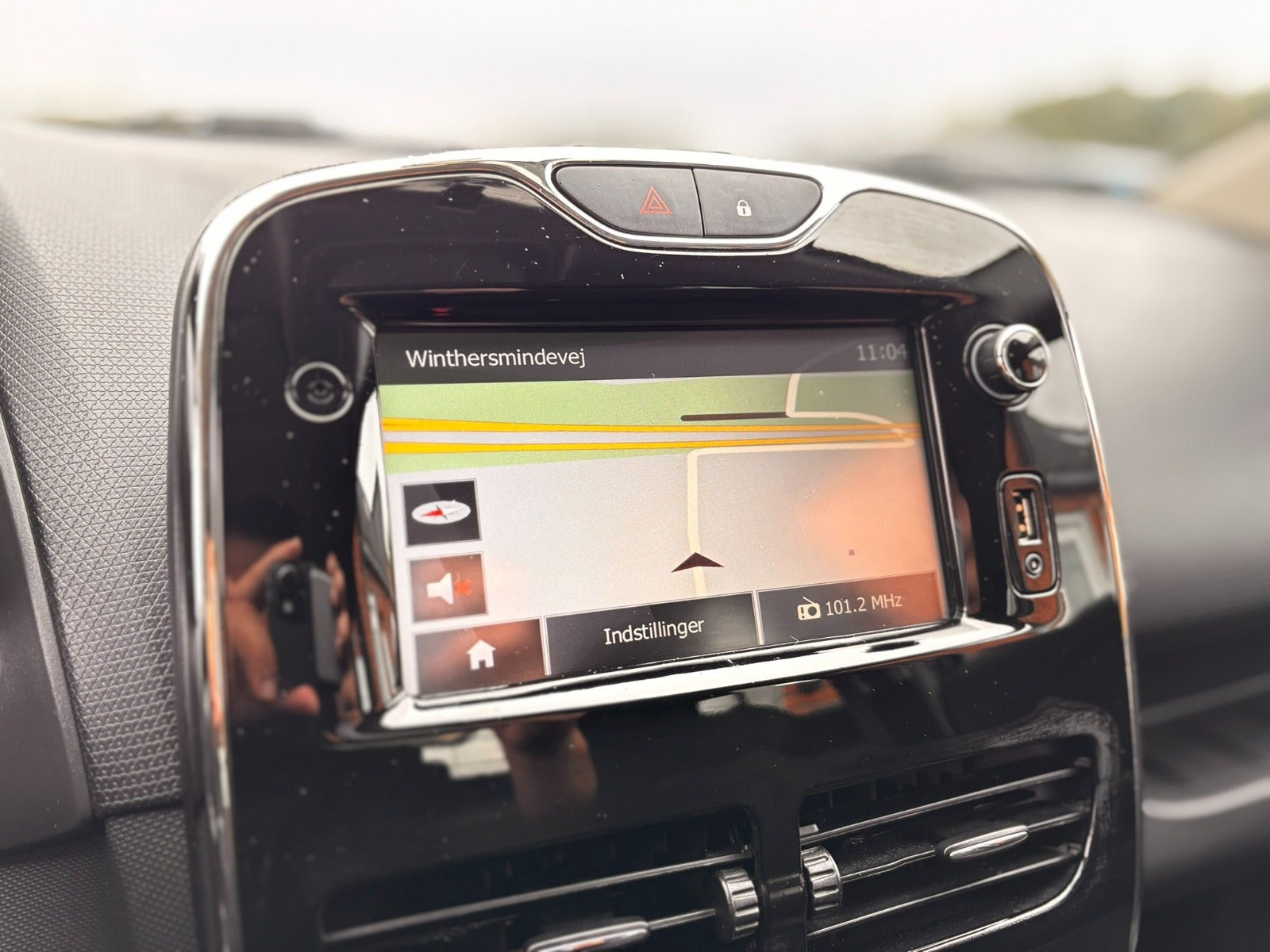 Sort Renault Clio IV fra 2013