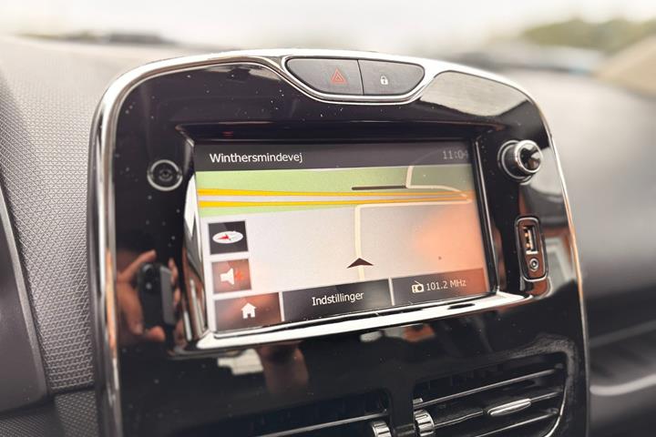 Sort Renault Clio IV fra 2013