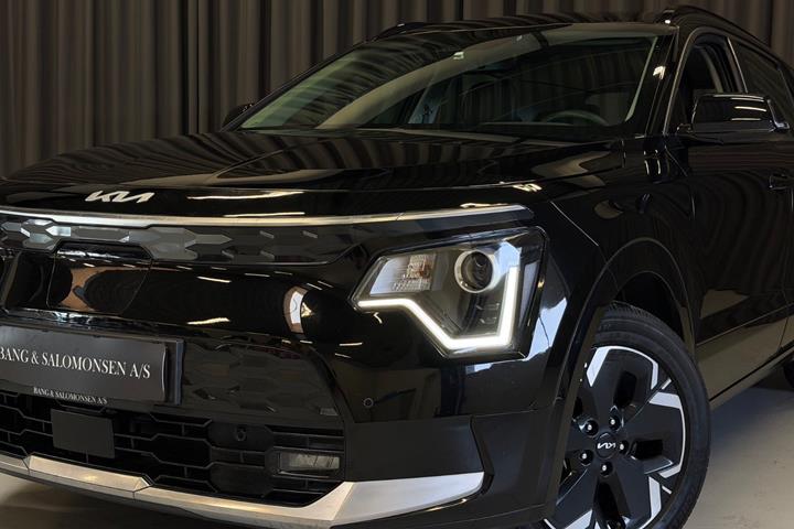 Sort Kia Niro fra 2023