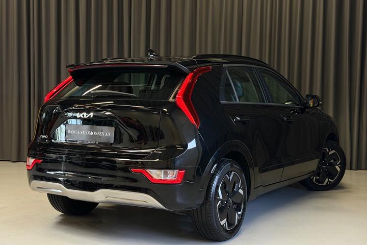 Sort Kia Niro fra 2023