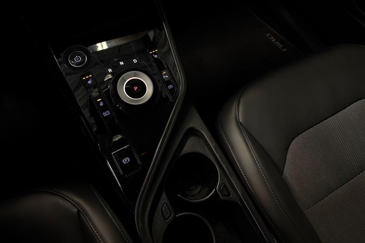 Sort Kia Niro fra 2023