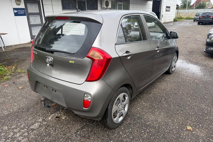 Grøn Kia Picanto fra 2013