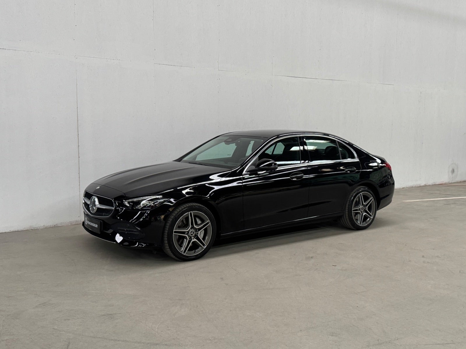 Sort Mercedes C300 e fra 2022
