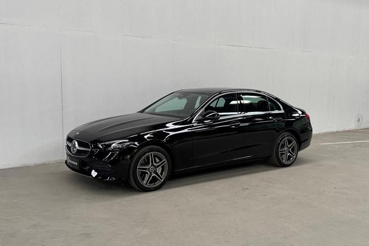 Sort Mercedes C300 e fra 2022