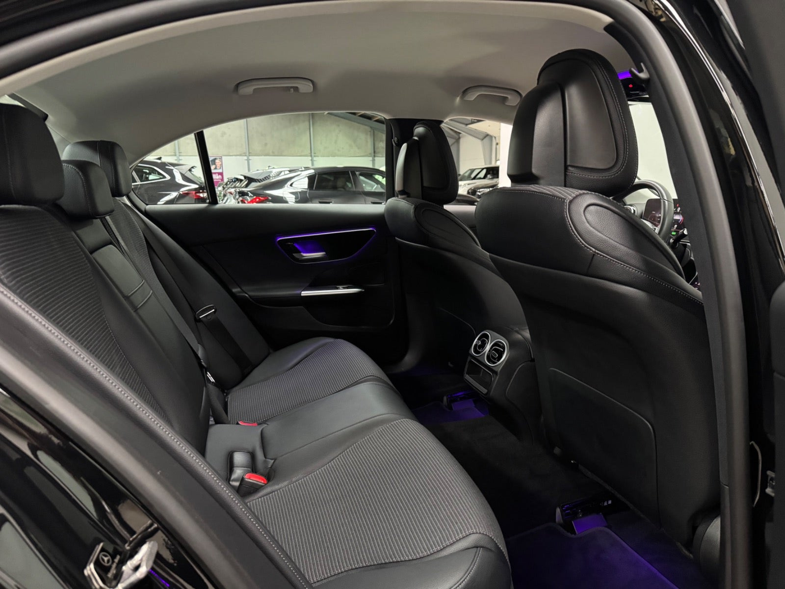 Sort Mercedes C300 e fra 2022