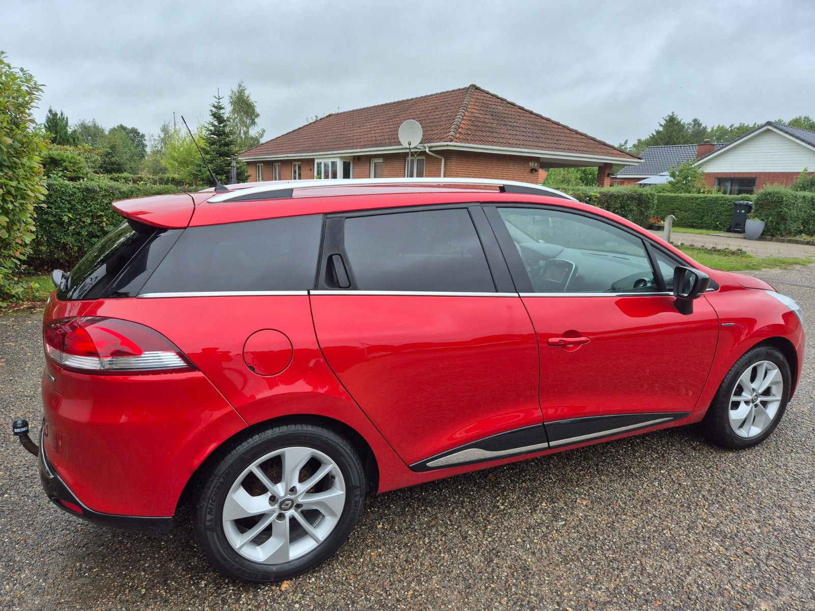 Grøn Renault Clio IV fra 2018