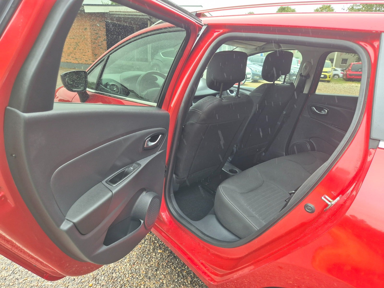 Grøn Renault Clio IV fra 2018