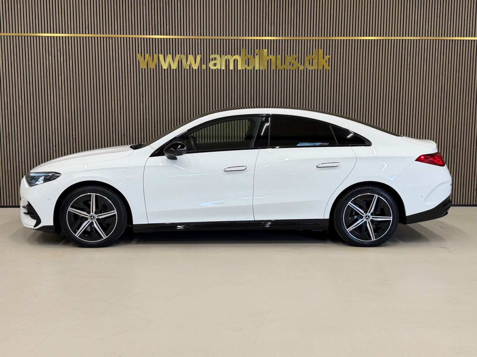 Hvid Mercedes CLA250+ fra 2026