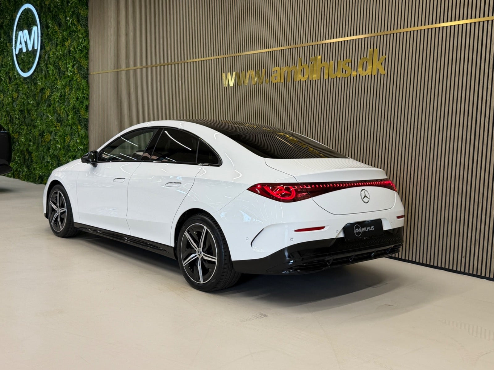 Hvid Mercedes CLA250+ fra 2026