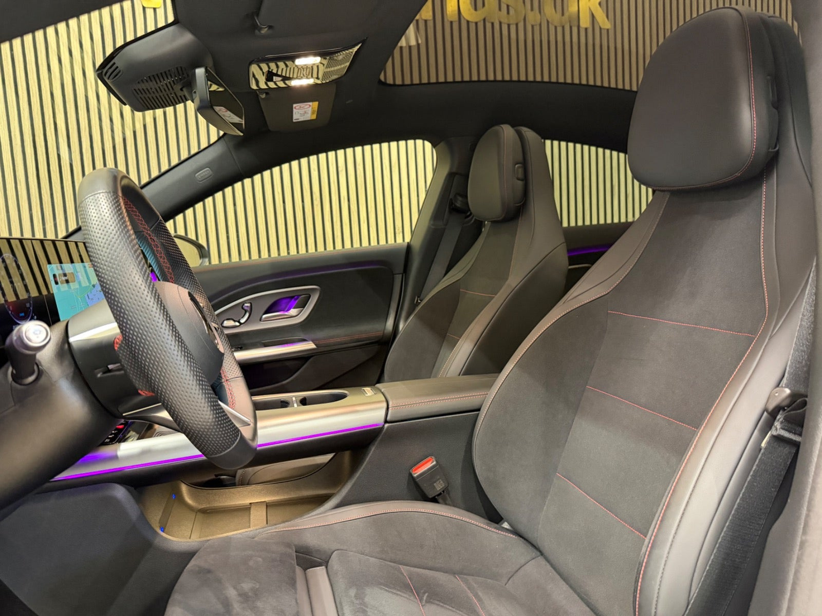Hvid Mercedes CLA250+ fra 2026