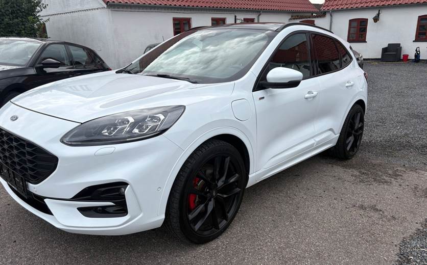 Ford Kuga 2,5 PHEV ST-Line X CVT