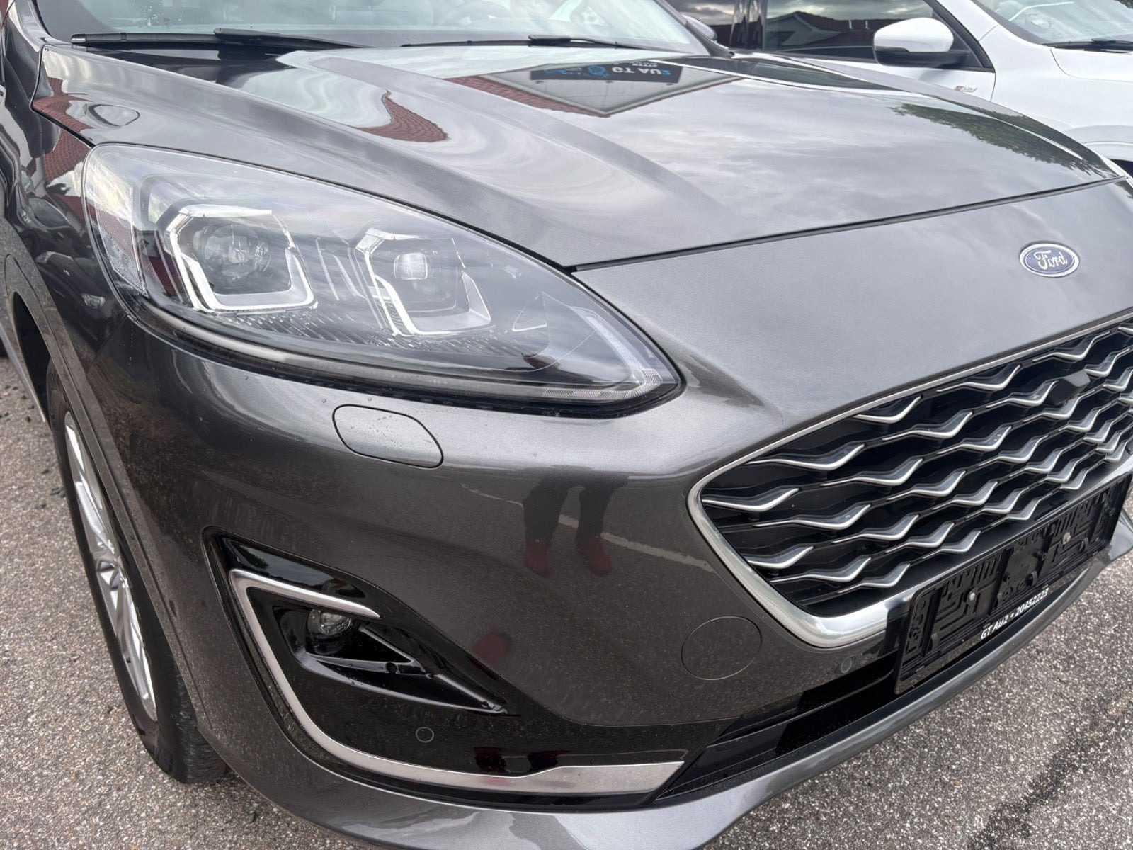 Ford Kuga 2,5 PHEV Vignale CVT
