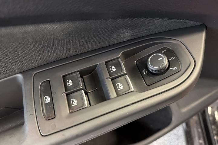Sort VW Golf VIII fra 2022