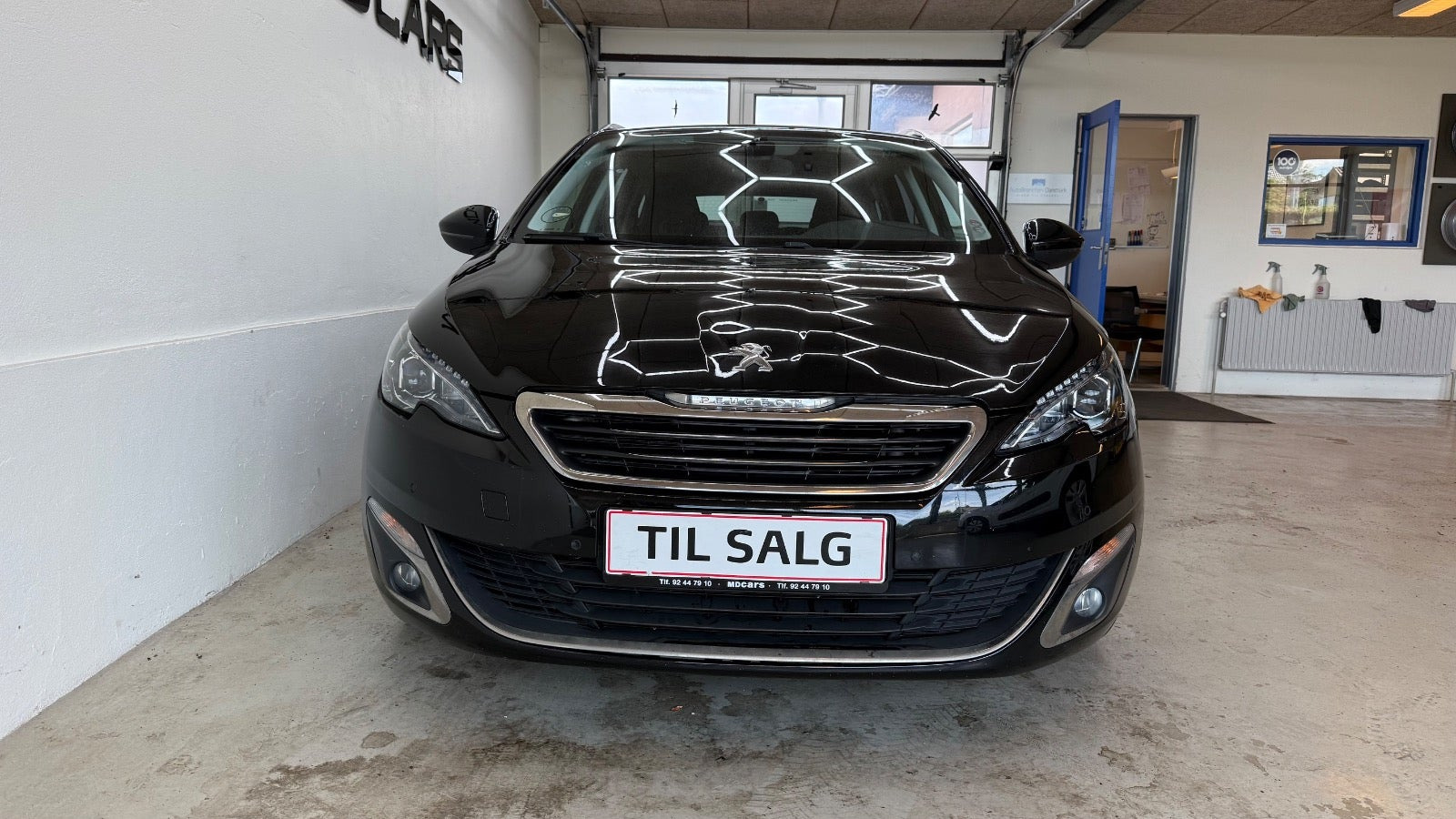 Sort Peugeot 308 fra 2017
