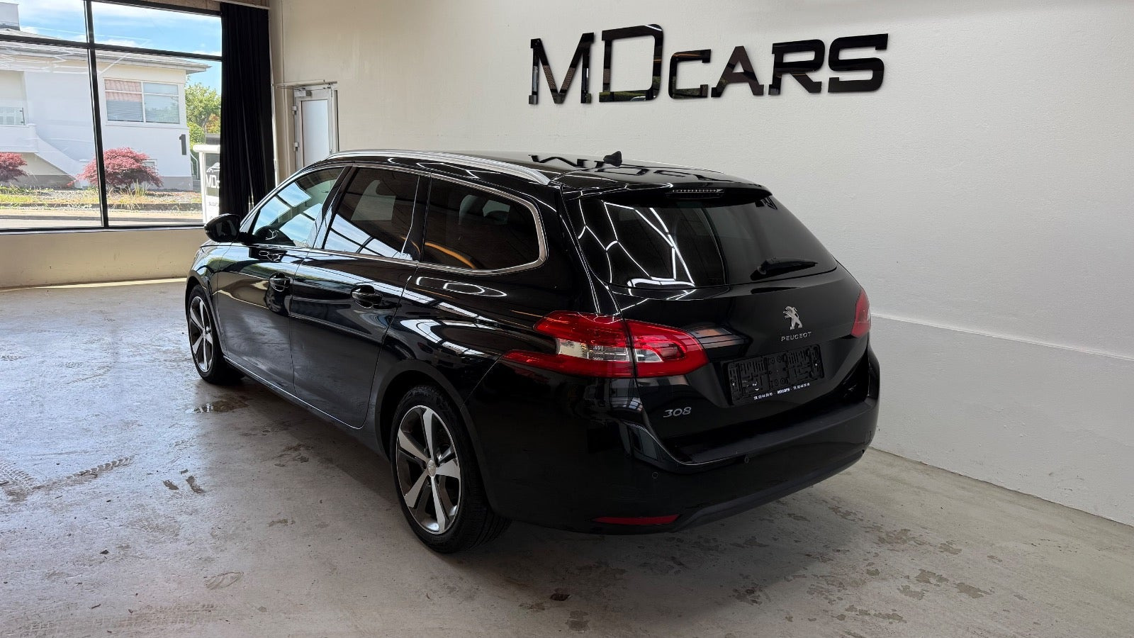 Sort Peugeot 308 fra 2017