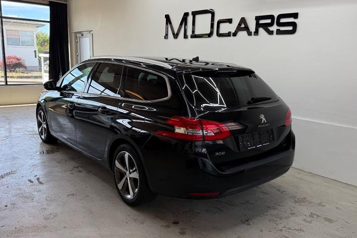 Sort Peugeot 308 fra 2017