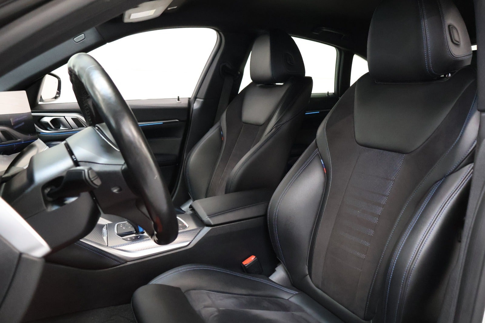 Hvid BMW i4 fra 2022