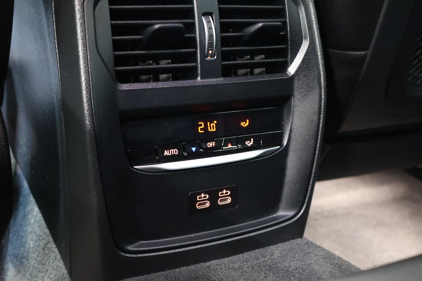 Hvid BMW i4 fra 2022