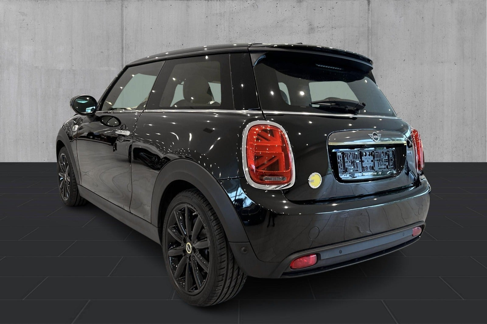 Sort Mini Cooper SE fra 2020