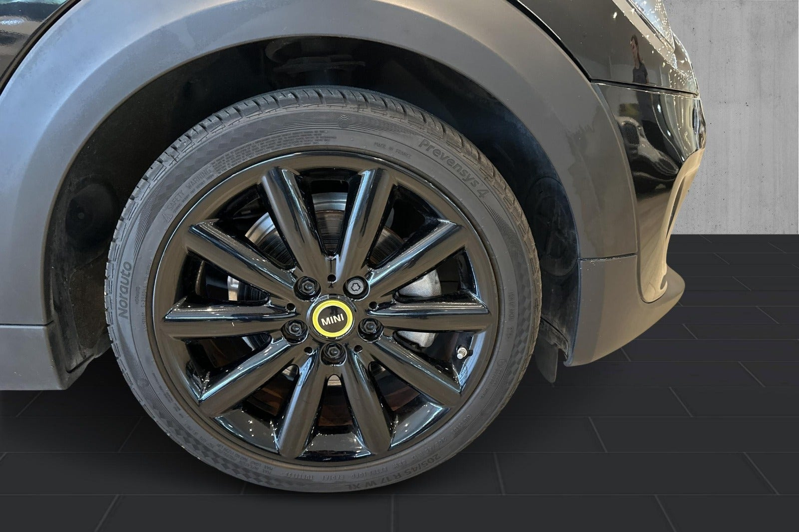 Sort Mini Cooper SE fra 2020