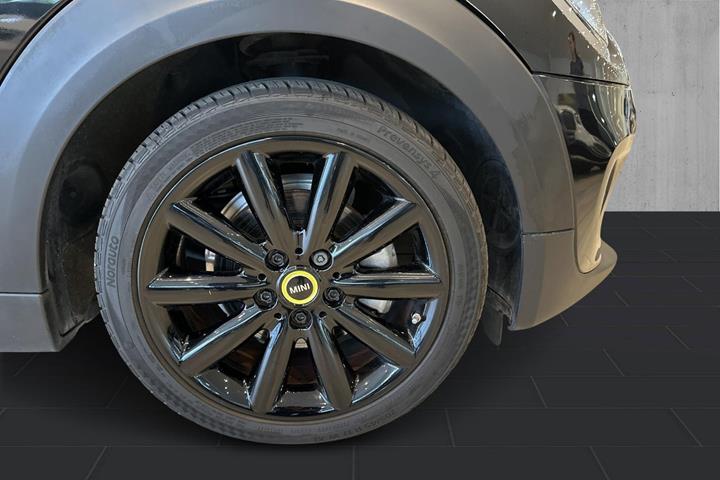 Sort Mini Cooper SE fra 2020