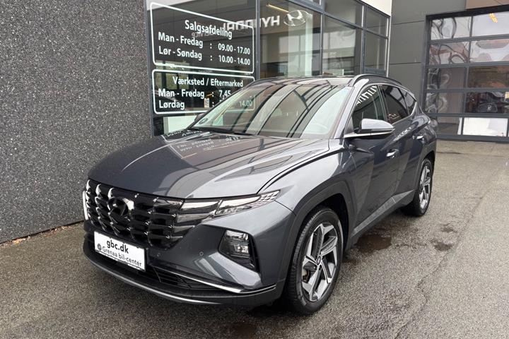Sort Hyundai Tucson fra 2022 set udefra