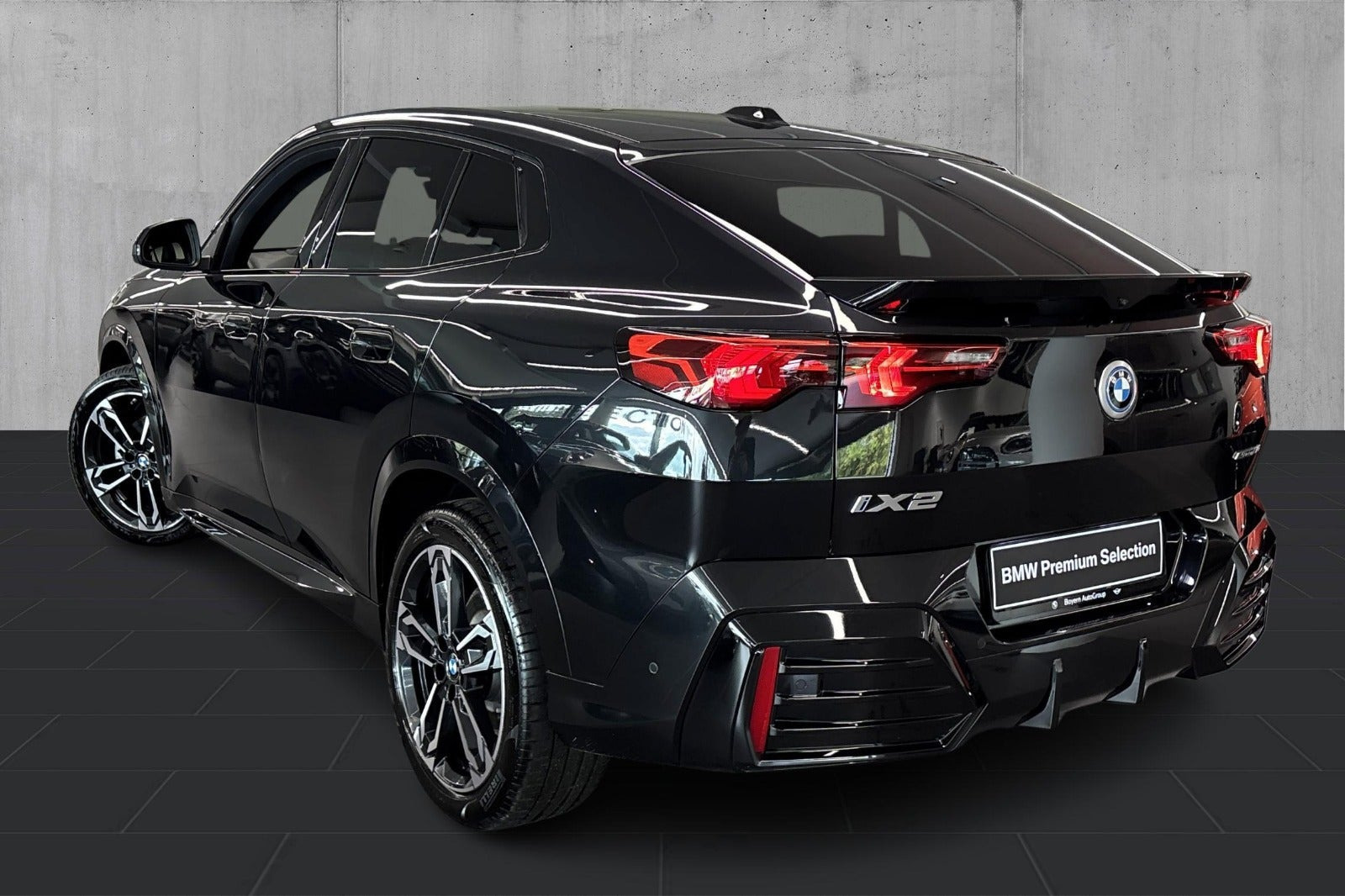Sort BMW iX2 fra 2025