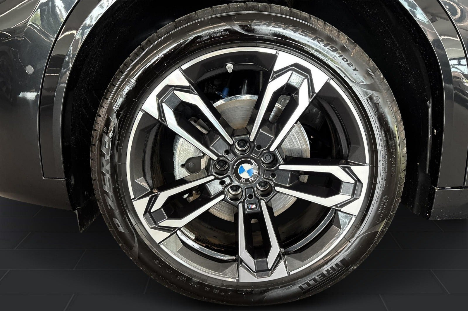 Sort BMW iX2 fra 2025