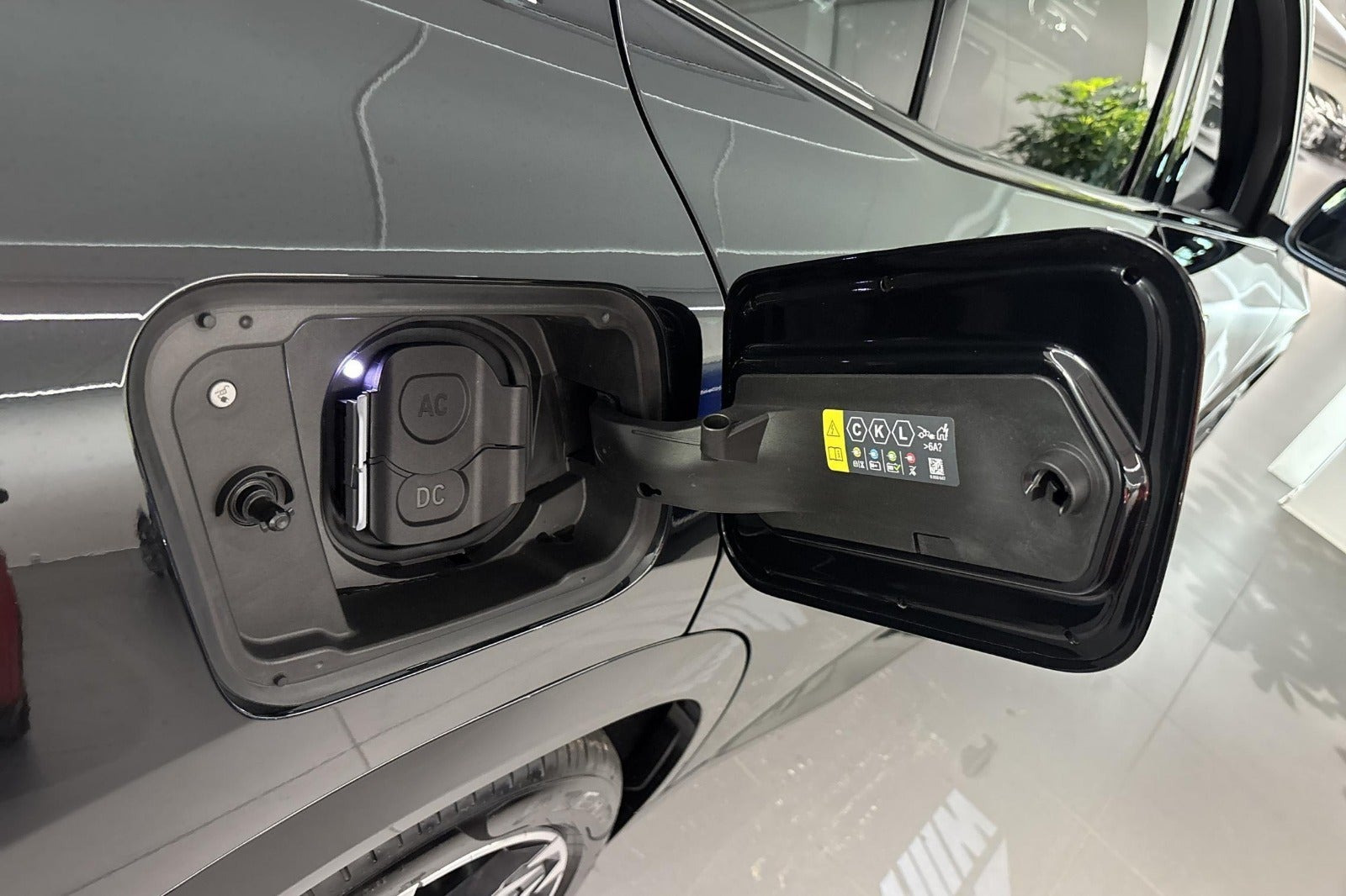Sort BMW iX2 fra 2025