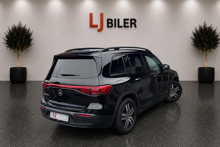 Sort Mercedes EQB250+ fra 2022