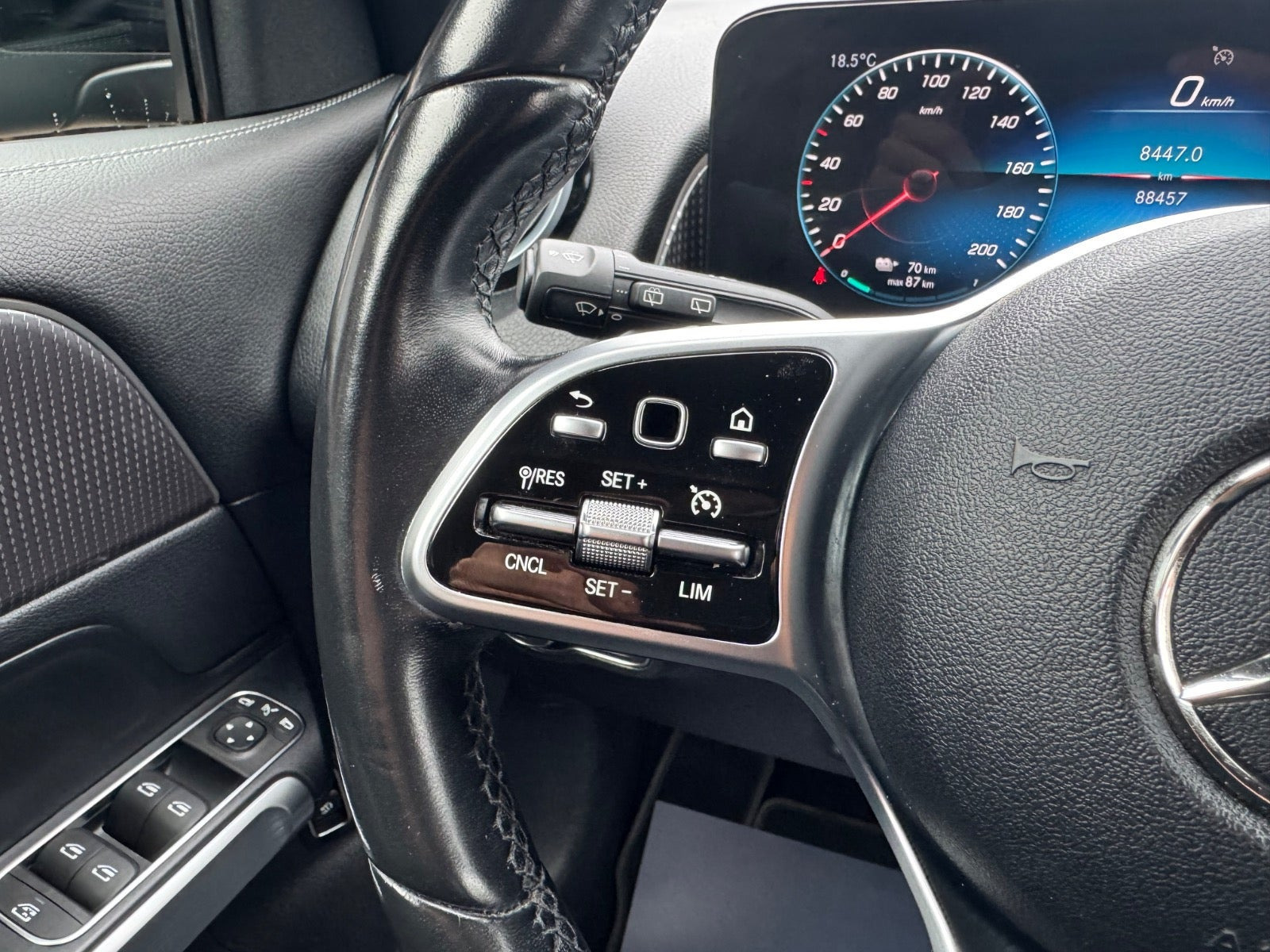 Sort Mercedes EQB250+ fra 2022